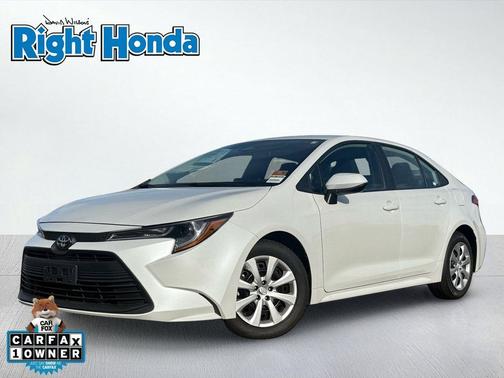 Ice Cap 2025 Toyota Corolla LE