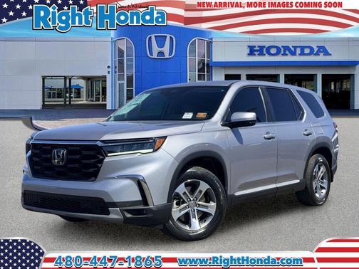 Lunar Silver Metallic 2024 Honda Pilot EX-L