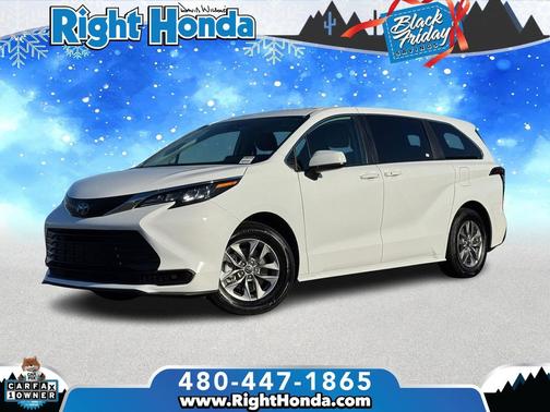 2024 Toyota Sienna LE