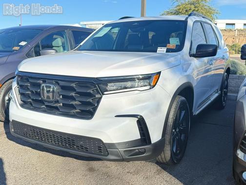 2023 Honda Pilot AWD Sport