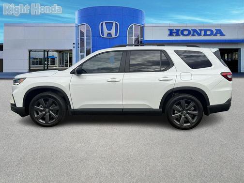 2023 Honda Pilot AWD Sport