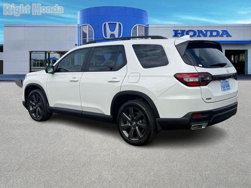 2023 Honda Pilot AWD Sport
