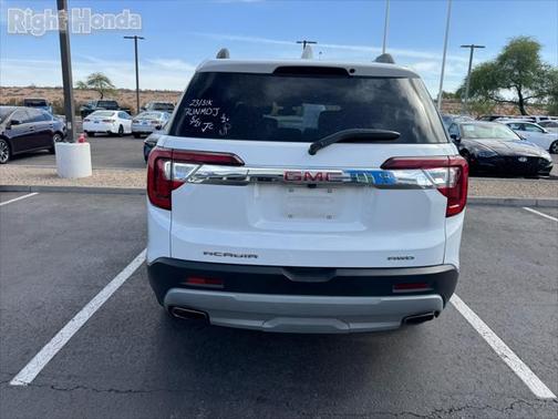 2023 GMC Acadia AWD SLT