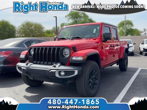 Firecracker Red Clearcoat 2022 Jeep Gladiator Sport S