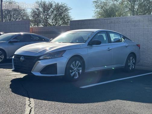 2024 Nissan Altima S FWD