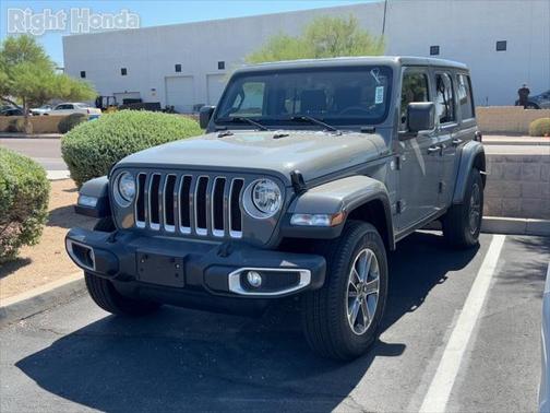 2023 Jeep Wrangler 4-Door Sahara 4x4