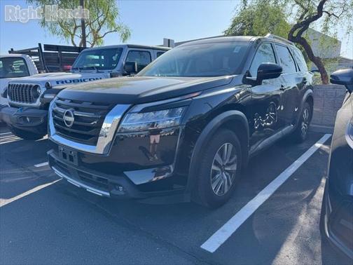 2022 Nissan Pathfinder SL 4WD