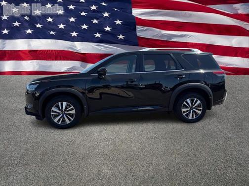 2022 Nissan Pathfinder SL 4WD