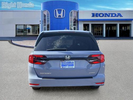 Sonic Gray Pearl 2024 Honda Odyssey Sport