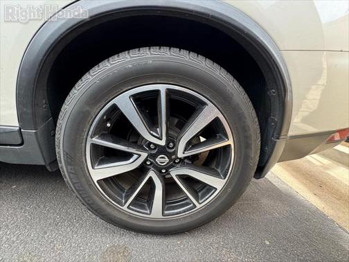 2017 Nissan Rogue SL