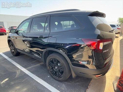 2022 Honda Pilot AWD Black Edition