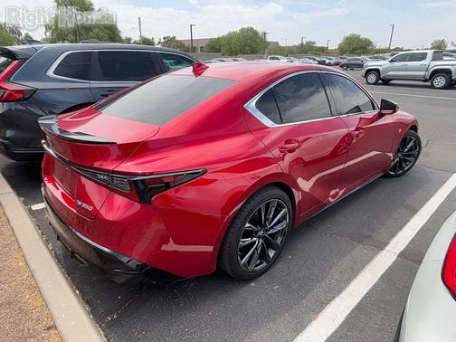 Infrared 2023 Lexus IS 350 Base
