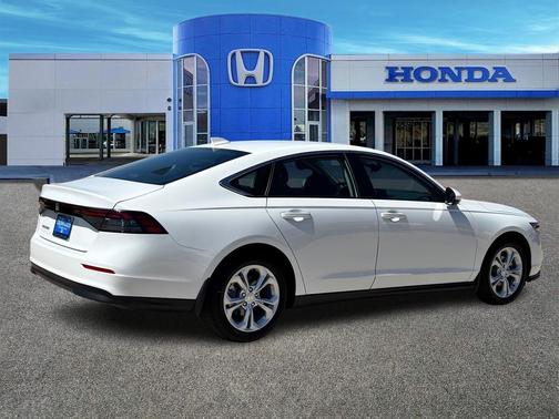2025 Honda Accord LX 1.5T