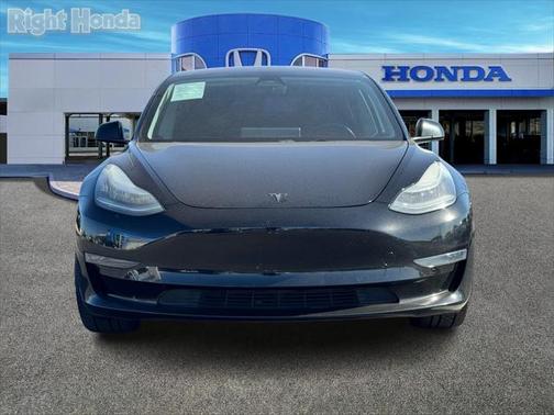 2019 Tesla Model 3 Mid Range