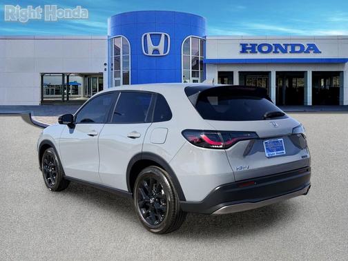 Urban Gray Pearl 2025 Honda HR-V AWD Sport