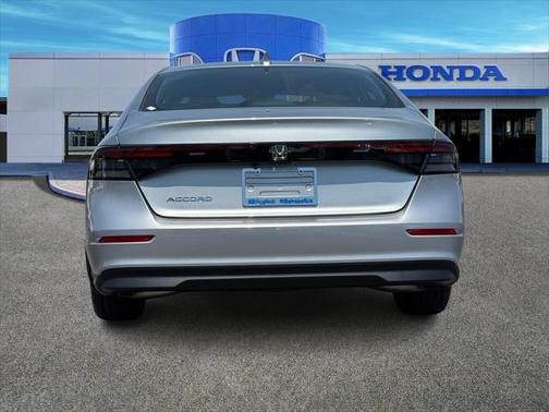 2025 Honda Accord LX 1.5T