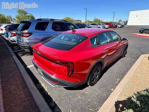 Currant Red 2025 Kia K4 LXS