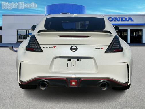 2019 Nissan 370Z NISMO