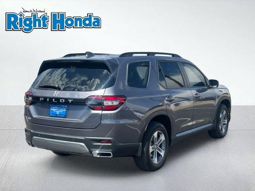 Modern Steel Metallic 2026 Honda Pilot EX-L