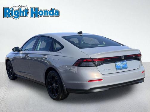 Urban Gray Pearl 2025 Honda Accord SE
