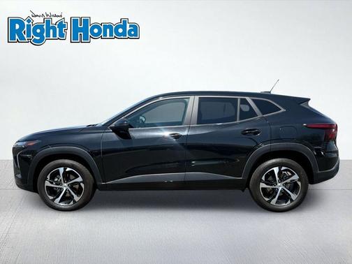 Mosaic Black Metallic 2024 Chevrolet Trax FWD 1RS