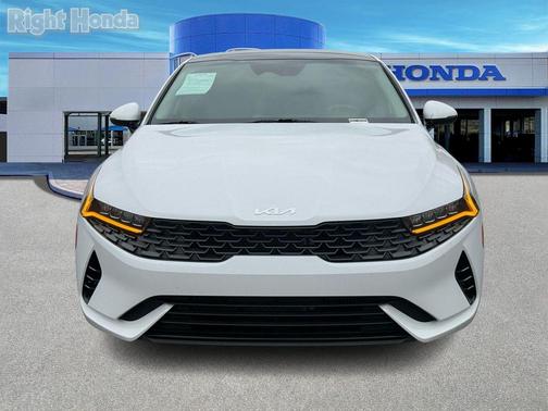 Glacial White Pearl 2022 Kia K5 EX