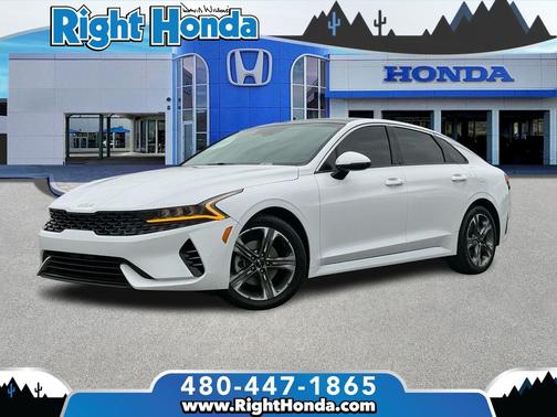 Glacial White Pearl 2022 Kia K5 EX