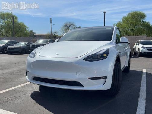 2024 Tesla Model Y Long Range Dual Motor All-Wheel Drive