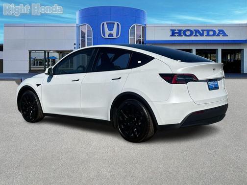 2024 Tesla Model Y Long Range Dual Motor All-Wheel Drive