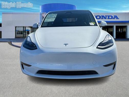 2024 Tesla Model Y Long Range Dual Motor All-Wheel Drive