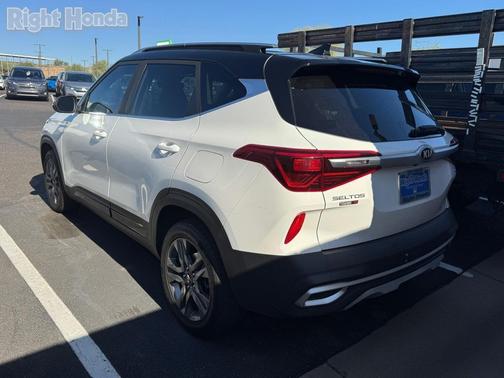 2021 Kia Seltos S