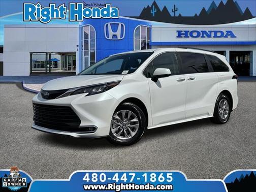 2024 Toyota Sienna XLE