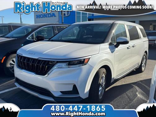 2024 Kia Carnival LX