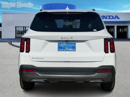 2024 Kia Sorento S