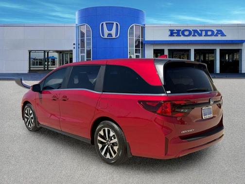 Radiant Red Metallic II 2026 Honda Odyssey EX-L
