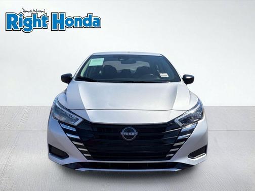 Brilliant Silver Metallic 2025 Nissan Versa 1.6 S