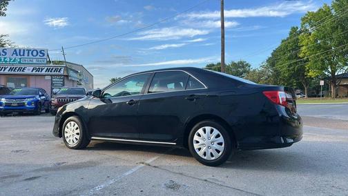 2014 Toyota Camry LE