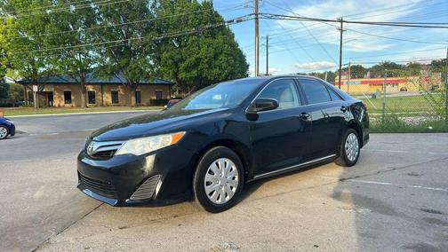 2014 Toyota Camry LE