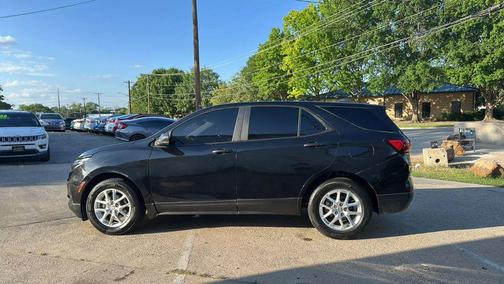 2022 Chevrolet Equinox LS