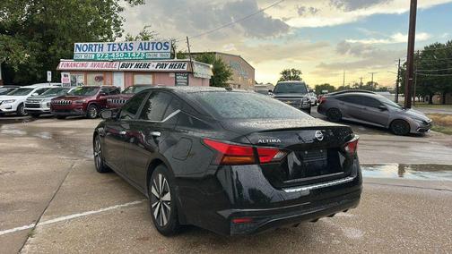 2021 Nissan Altima 2.5 SV