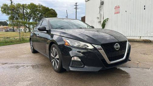 2021 Nissan Altima 2.5 SV