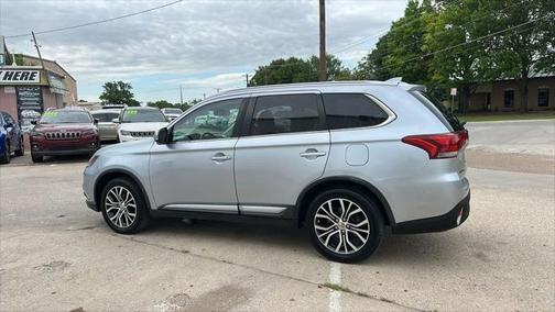 2017 Mitsubishi Outlander SE
