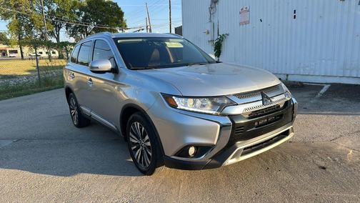 2020 Mitsubishi Outlander SP