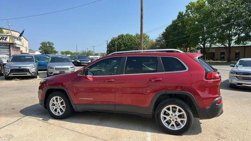 Deep Cherry Red Crystal Pearlcoat 2015 Jeep Cherokee Sport
