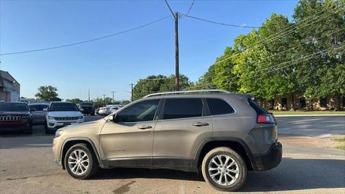2019 Jeep Cherokee Latitude