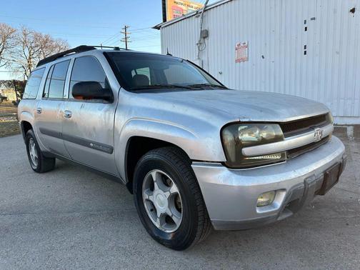 2004 Chevrolet TrailBlazer EXT LS