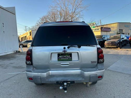 2004 Chevrolet TrailBlazer EXT LS