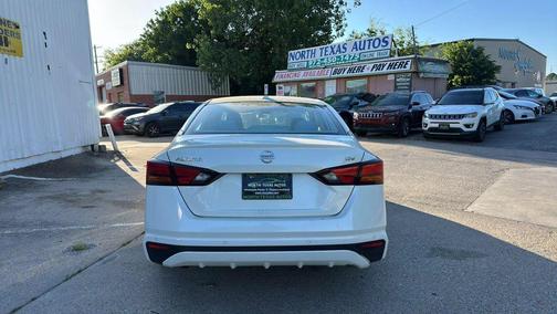 2021 Nissan Altima 2.5 SV