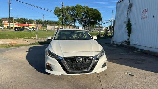 2021 Nissan Altima 2.5 SV
