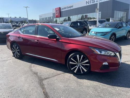 2021 Nissan Altima 2.0 SR